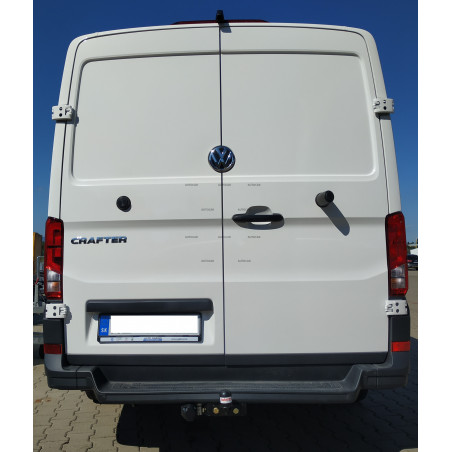 Anhängerkupplung für Volkswagen CRAFTER - Kastenwagen mit Treppe - Einzelräder - manuall–AHK starr